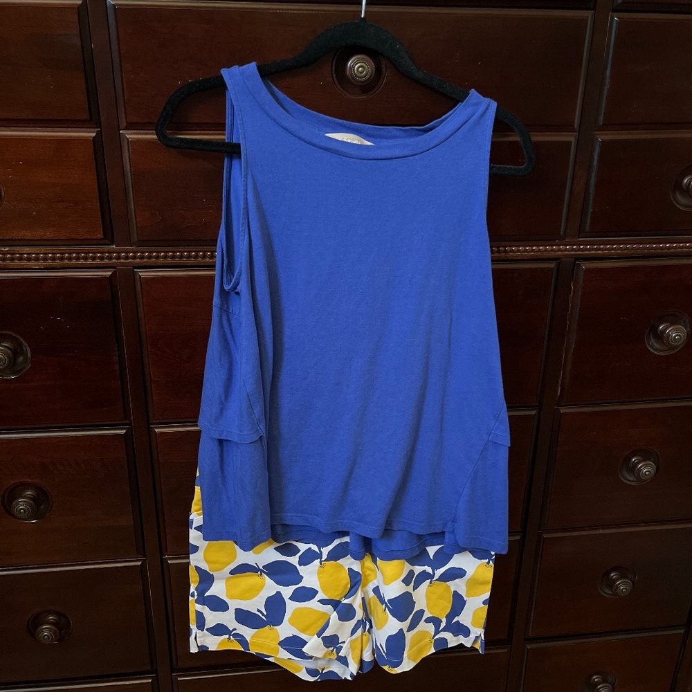 LOFT size 8 shorts and matching top, size medium
